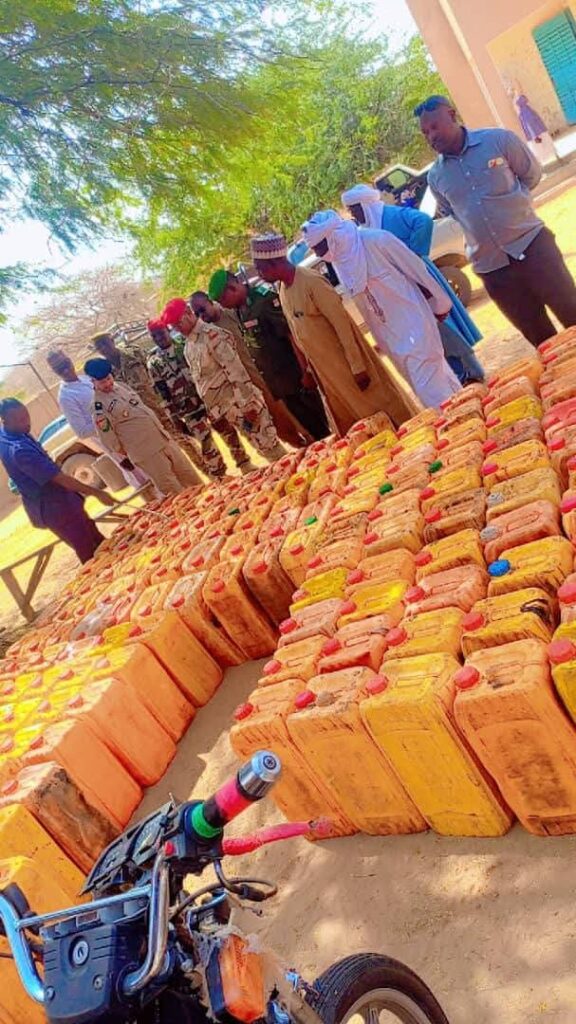 Trafic de carburants : 193 bidons d&rsquo;essence de 25 litres saisis à Dakoro (Maradi)
