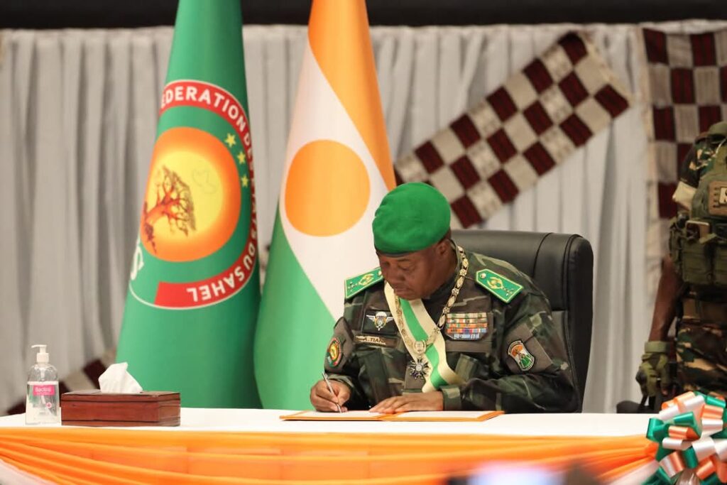 Industrie : des avantages fiscaux pour 5 sociétés engagés dans des investissements de plus de 246 milliards de FCFA